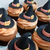 Капкейки на Хэллоуин "Шляпы ведьмы"