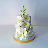 Свадебный торт с веточкой орхидеи